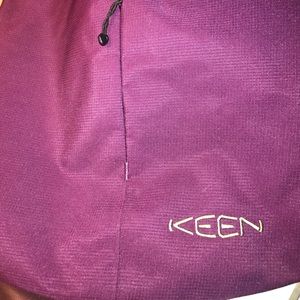 Keen crossbody  transport bag
